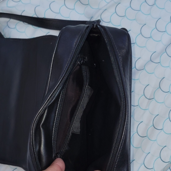 Sondra Roberts bag - Picture 3 of 8